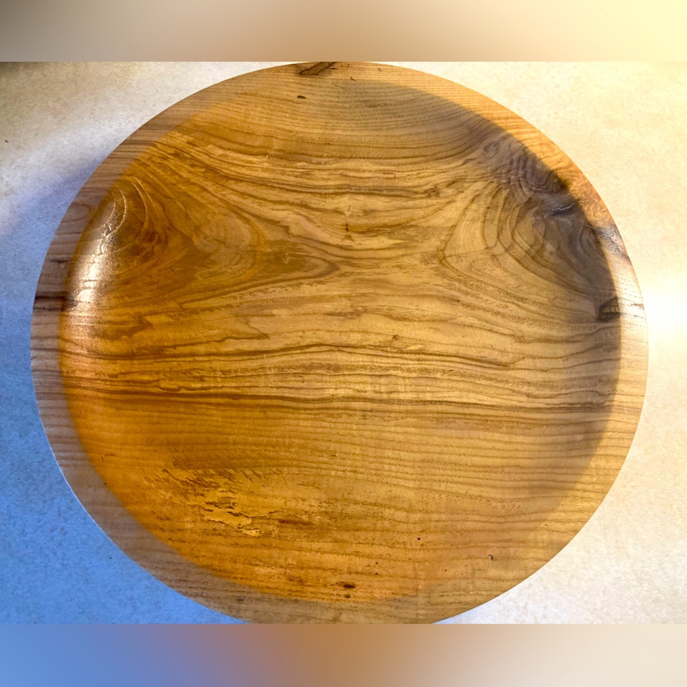 Hand-crafted Bowlby 13.25 in. serving bowl in excellent condition